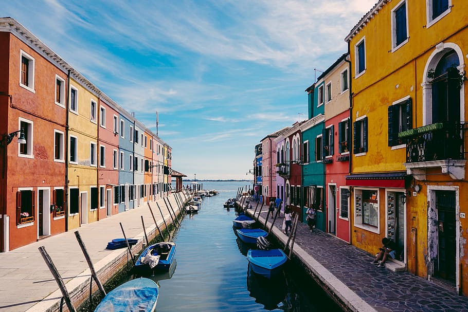 architecture, building, infrastructure, colorful, canal, water HD wallpaper