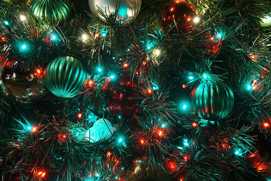 green and red baubles with string lights, tinsel, tree, christmas tree HD wallpaper