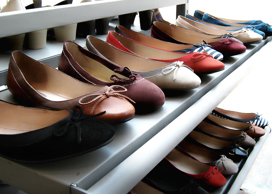 assorted-color flats lot, shoes, shelf, display, presentation HD wallpaper