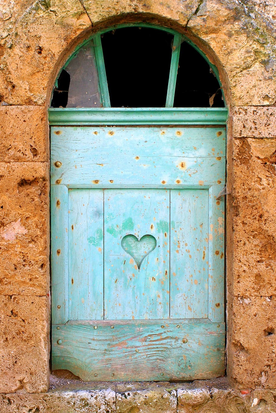 green wooden window pane mounted on brown concrete wal, shutter HD wallpaper