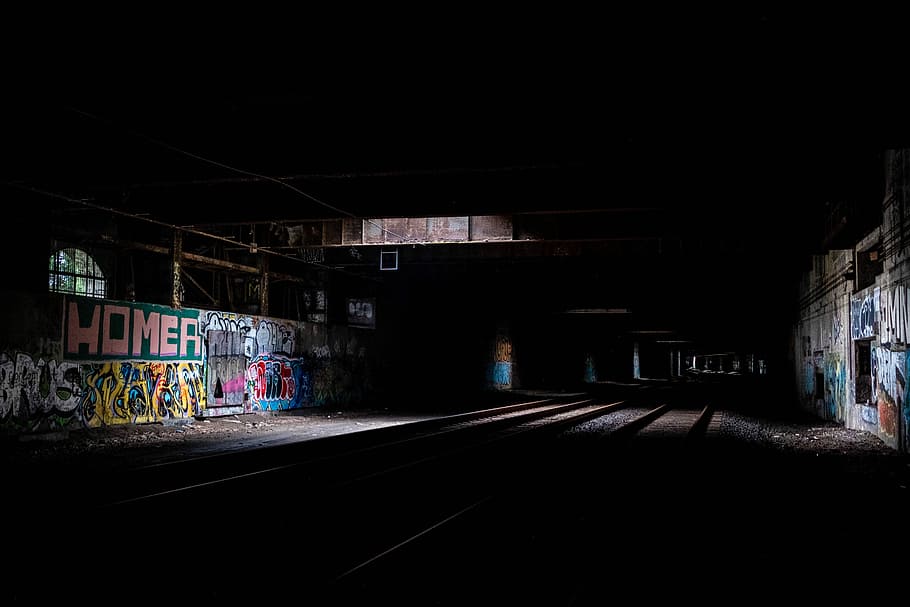 dark train railways, dark empty room with graffiti, graffitti, HD wallpaper