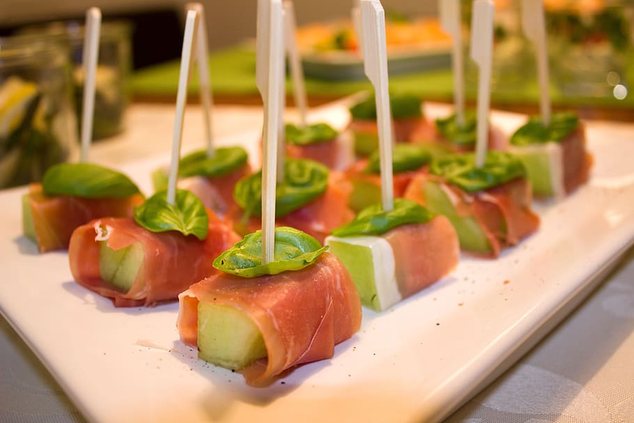 pile of foods in plate, melon, ham, basil, spit, snack, party HD wallpaper
