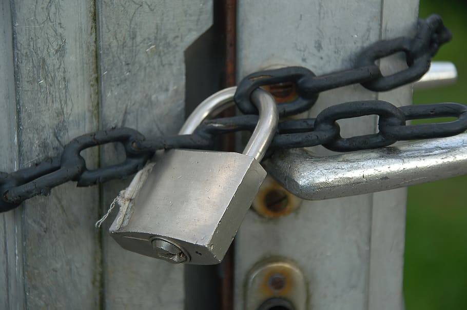 castle, chain, padlock, secure, closed, blocked, to, metal HD wallpaper