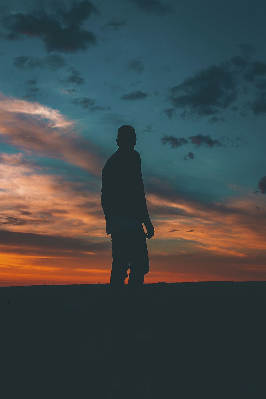 silhouette on man standing on ground, silhouette of man, night HD wallpaper