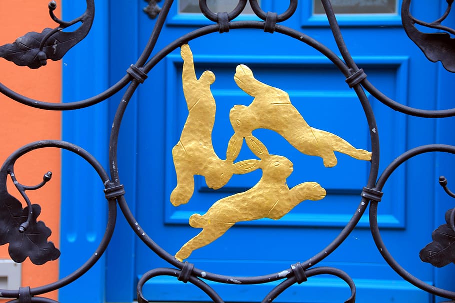 brown rabbit emblem, animal, hare, hare window, gold, blue HD wallpaper