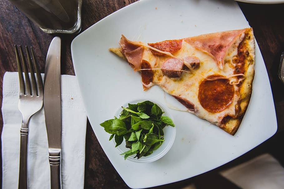 flat lay photography of pizza, salad, plate, lunch, meal, restaurant, HD wallpaper
