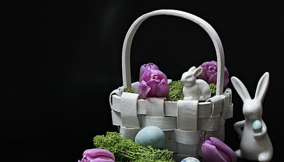 two white ceramic Easter bunnies with white wicker basket, hare HD wallpaper