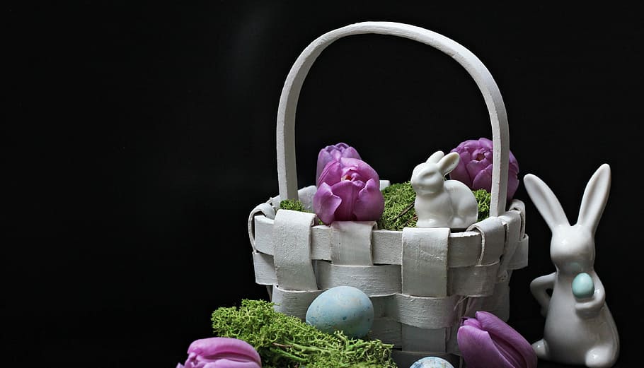 two white ceramic Easter bunnies with white wicker basket, hare HD wallpaper