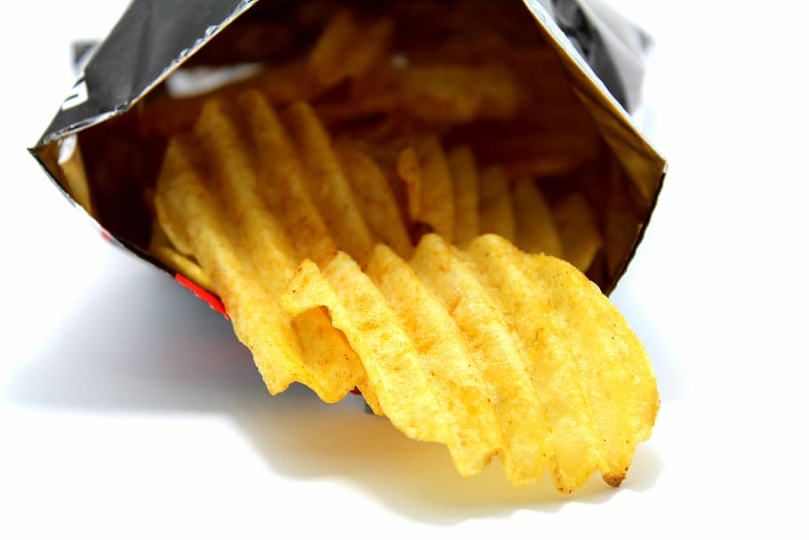 potato chips, snack, snacking, potatoe, food, bowl, junk, closeup, HD wallpaper