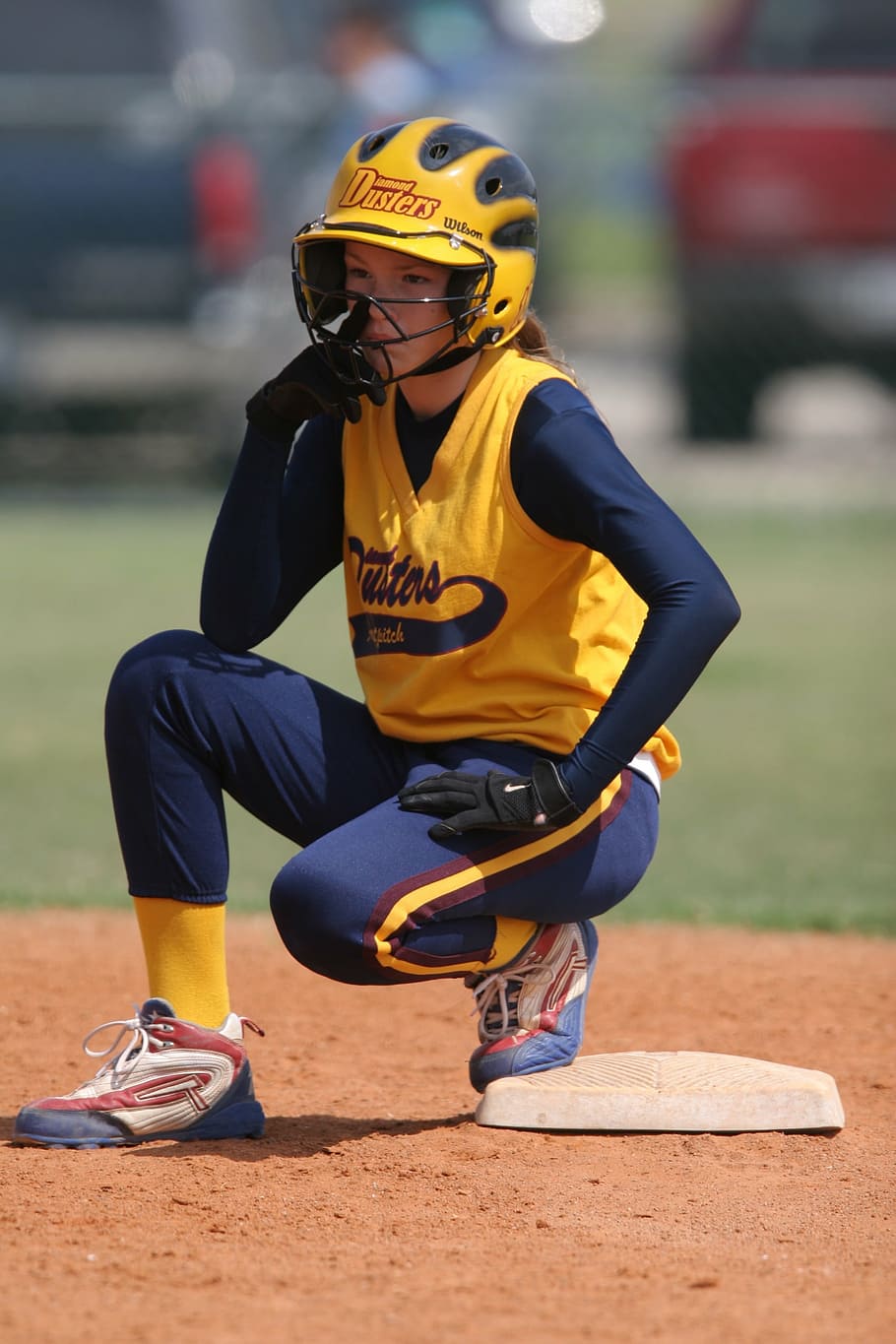 softball, player, runner, girl, game, competition, base, waiting HD wallpaper