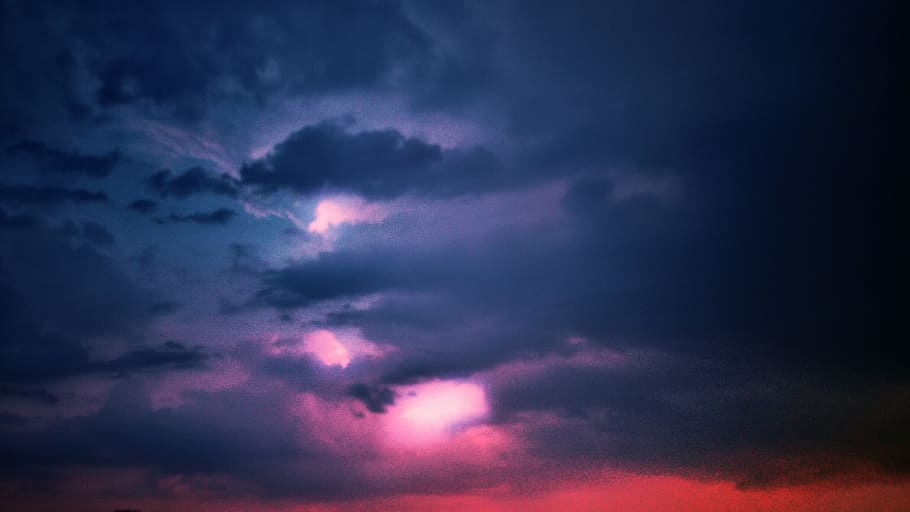 aerial photography of gray and pink cloudy sky, clouds, dark HD wallpaper