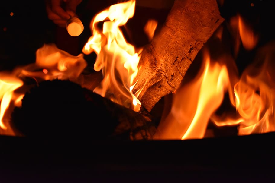 fire, campfire, bonfire, flame, hot, heat, burn, warm, flammable HD wallpaper