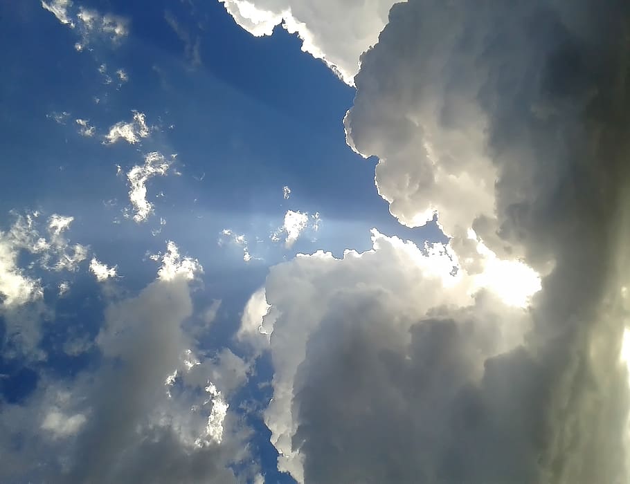 low-angle photography of clouds, sky, light, ray, sun, nature HD wallpaper