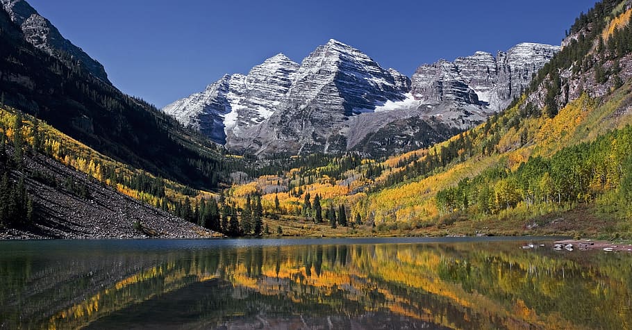lake, water, mountain, trees, green, grass, plants, nature HD wallpaper