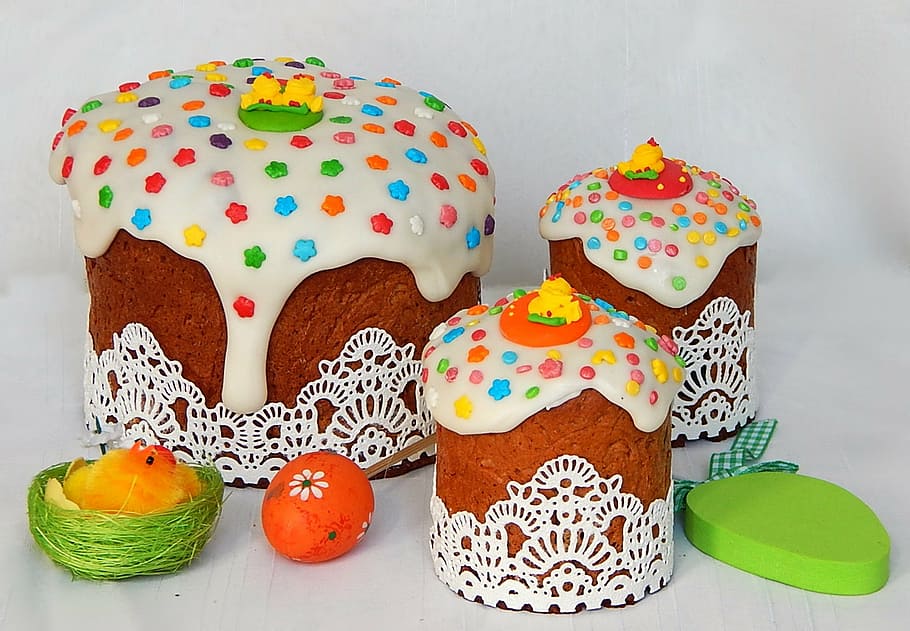 three cupcakes, easter cake, easter baking, holiday, christ is risen HD wallpaper