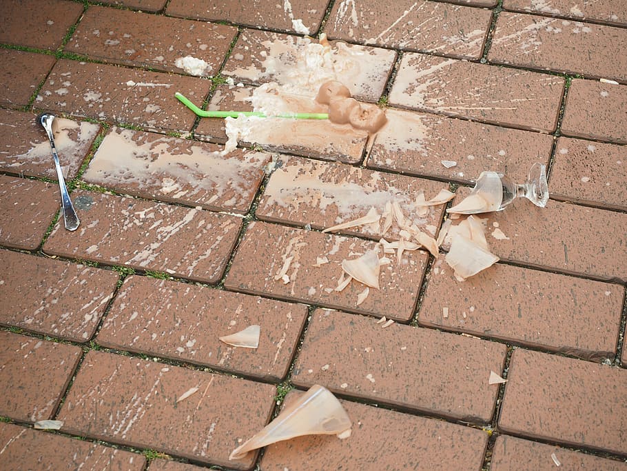 broken glass with shake and spoon, ice, drop, shard, destroyed HD wallpaper