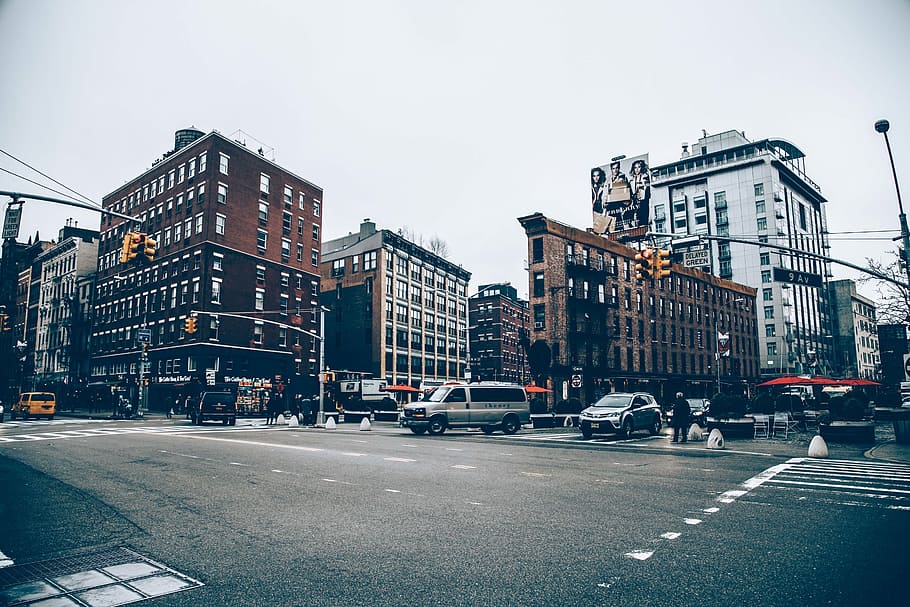 brown and white concrete building, streetscape, intersection HD wallpaper