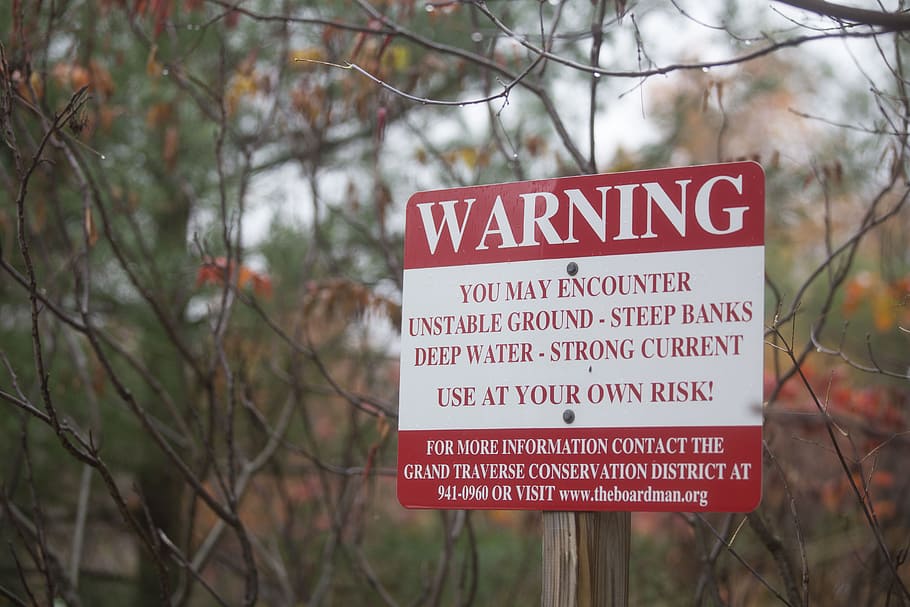 warning, sign, rustic, forest, fall, rainy, grand traverse HD wallpaper