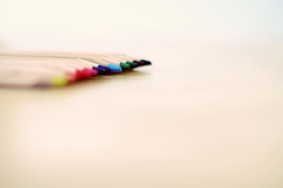 selective focus photograph of color pencils, pens, colorful, colored pencils, HD wallpaper