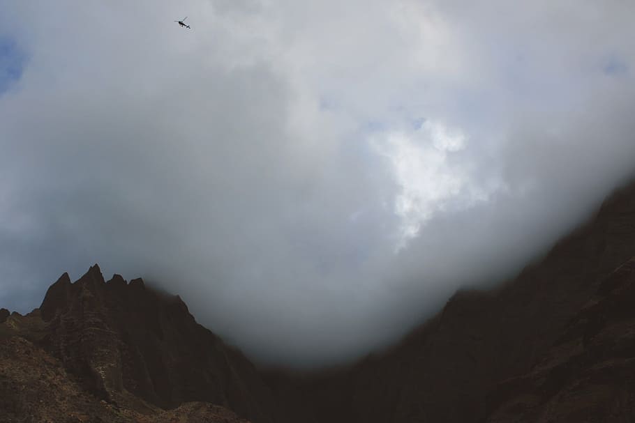 mountain, peak, altitude, summit, fog, foggy, clouds, cloudy HD wallpaper
