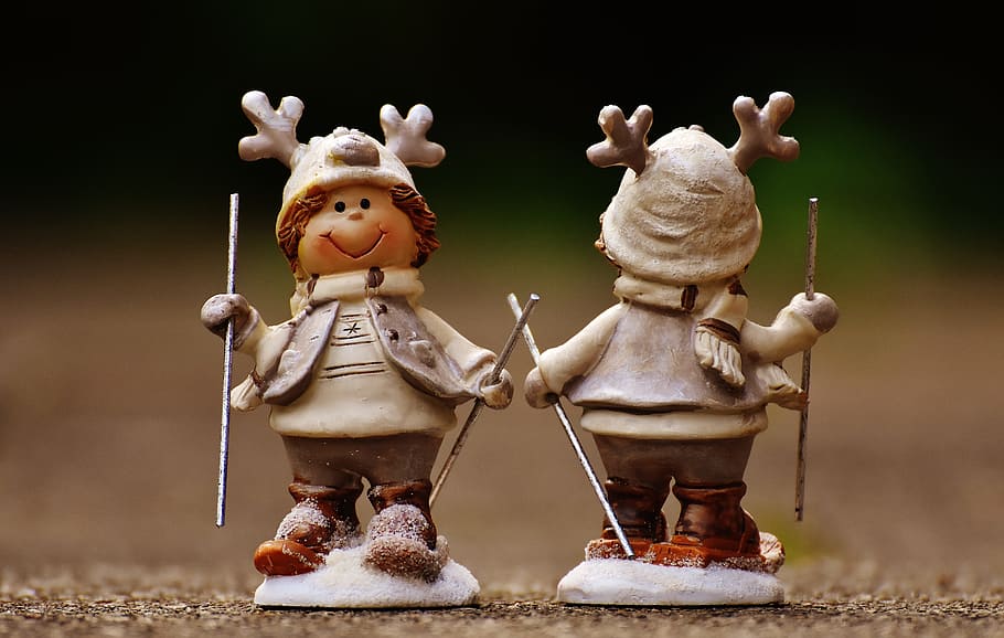 Beige and Brown Boy Skiing Figurine, advent, animal, blur, bonnet, HD wallpaper