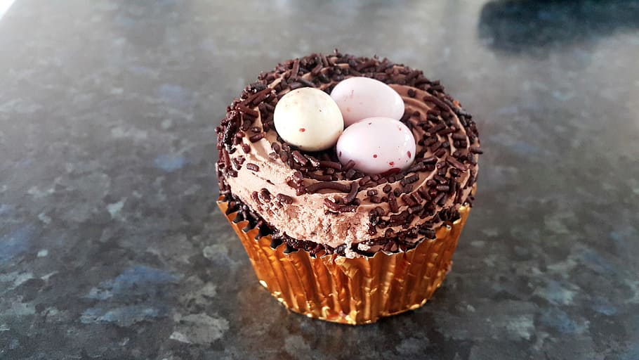 Cupcake, Egg, Easter, Sweet, Dessert, chocolate, treat, decorated HD wallpaper