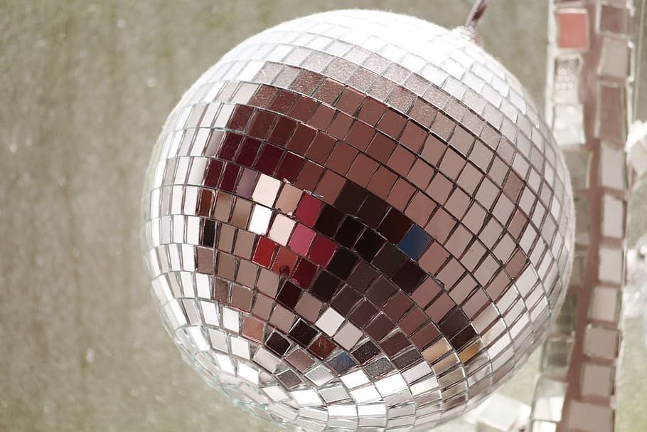 mirro ball, disco ball, mirror, about, reflection, shiny, no people HD wallpaper