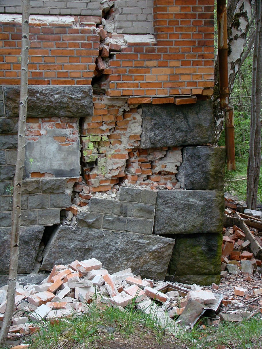 ruin, building, bricks, stones, crack, facade crack, dirty HD wallpaper