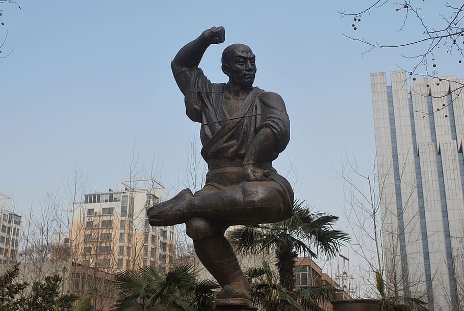Statue, Pose, Bronze, Character, Figure, posing, sculpture HD wallpaper