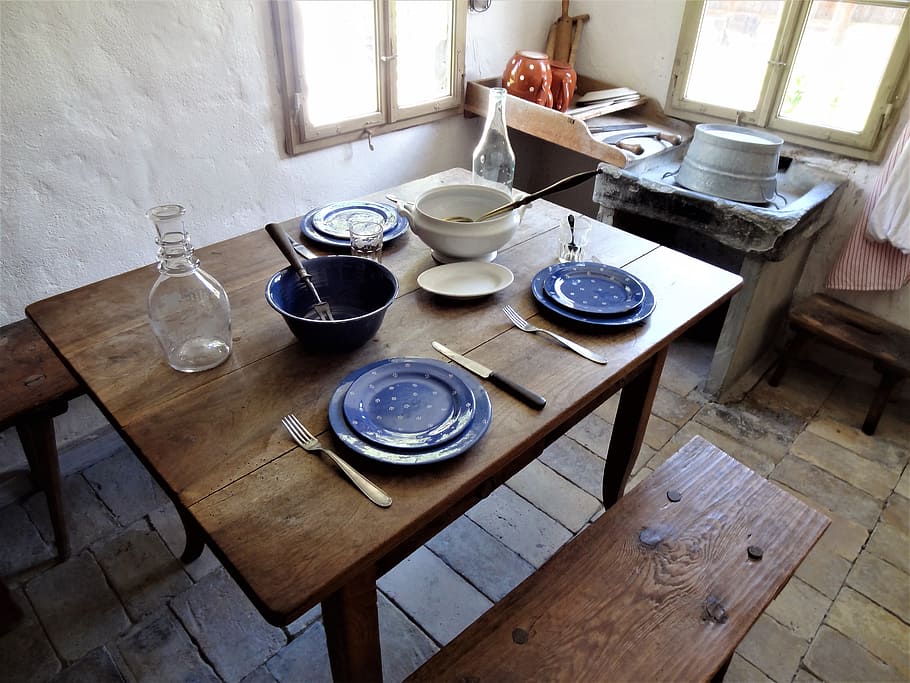 Kitchen, Table, Tableware, Old, nostalgic, museum, cutlery HD wallpaper