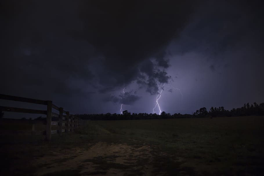Lightning Strike the Ground during Night Time, clouds, cloudy HD wallpaper