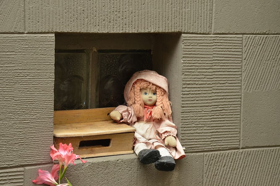 pop, window, wall, stone, decoration, child, toy, stuffed toy HD wallpaper