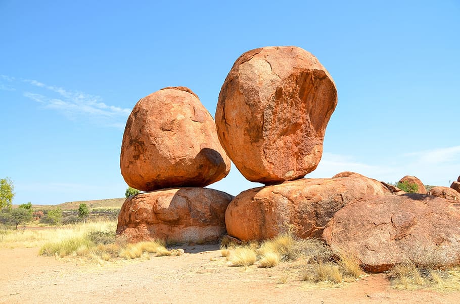 boulders under blue sky, Devils Marbles, Karlu Karlu, Rock HD wallpaper