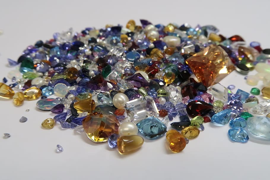 photo of assorted-color bead accessory lot, Gem, Gemstones, Colour