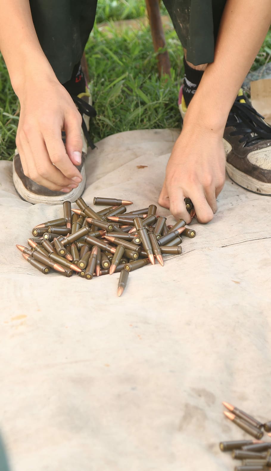 Bullet, Military, Inventory, one man only, human body part HD wallpaper