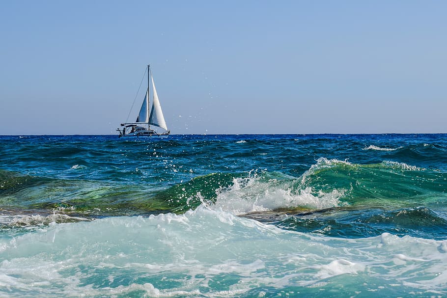 white sailing boat on body of water, wave, sea, spray, foam HD wallpaper