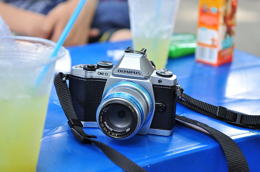 camera, olimpus, vintage, classic, old, film, work, smiling HD wallpaper