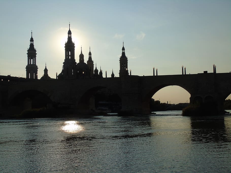 pillar, river, water, bridge, city, horizon, saragossa, urban HD wallpaper