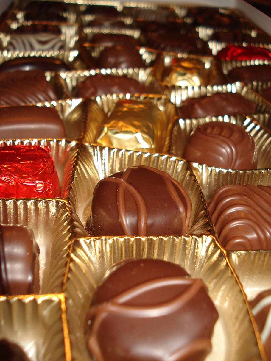 chocolates, candy, nutrition, indoors, backgrounds, no people HD wallpaper