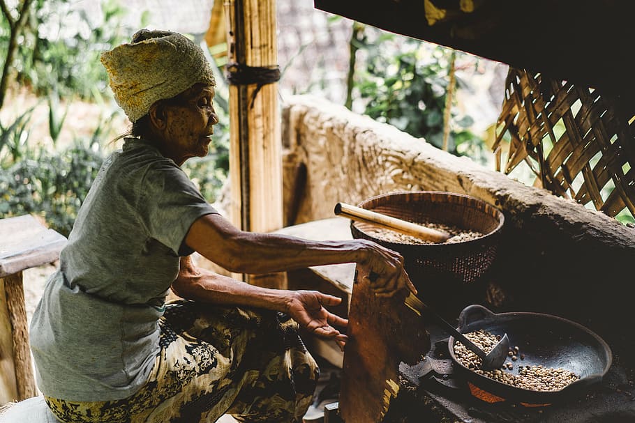 cooking, elderly, food, old, woman, one person, one man only HD wallpaper