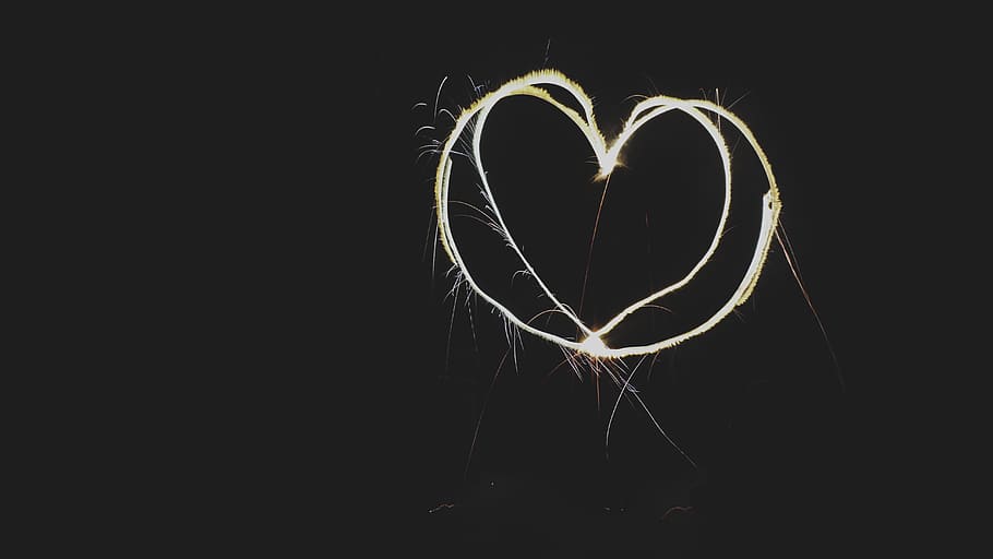 heart-shaped design, heart string, low, shutter speed, photography HD wallpaper