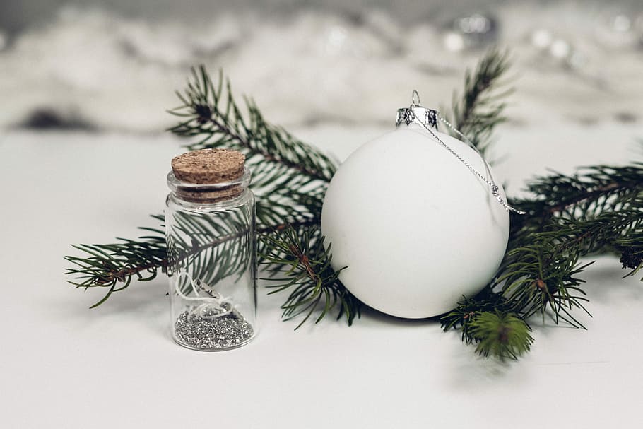 white bauble on top white surface, white bauble beside clear glass condiment shaker HD wallpaper