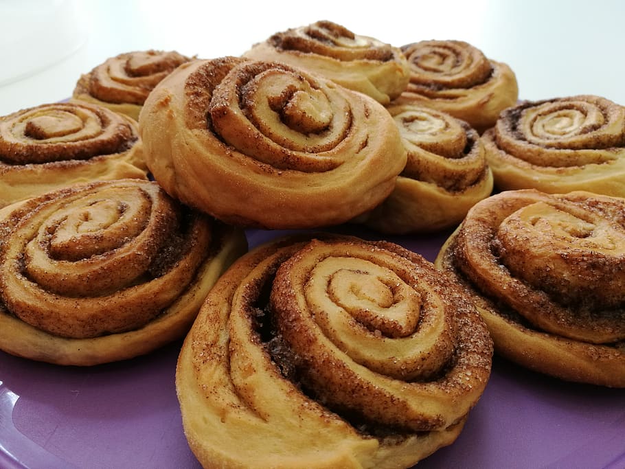 cinnamon rolls, delicious, eat, pastries, cake, cinnamon and sugar, HD wallpaper