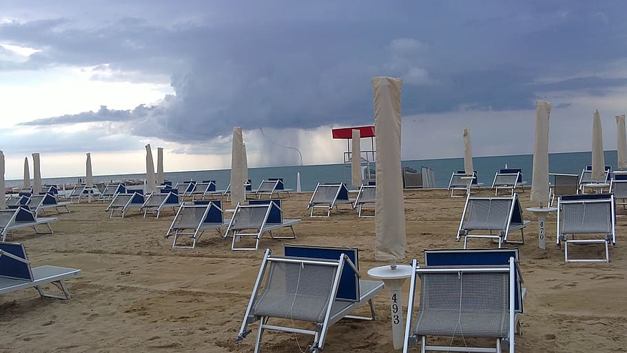 sand, beach, winter, umbrellas, chairs, sea, vacations, coastline HD wallpaper