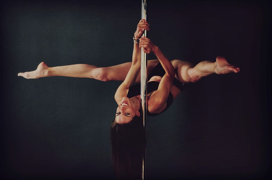 Pole Dancer, woman on pole, dancing, black, performance, skill HD wallpaper