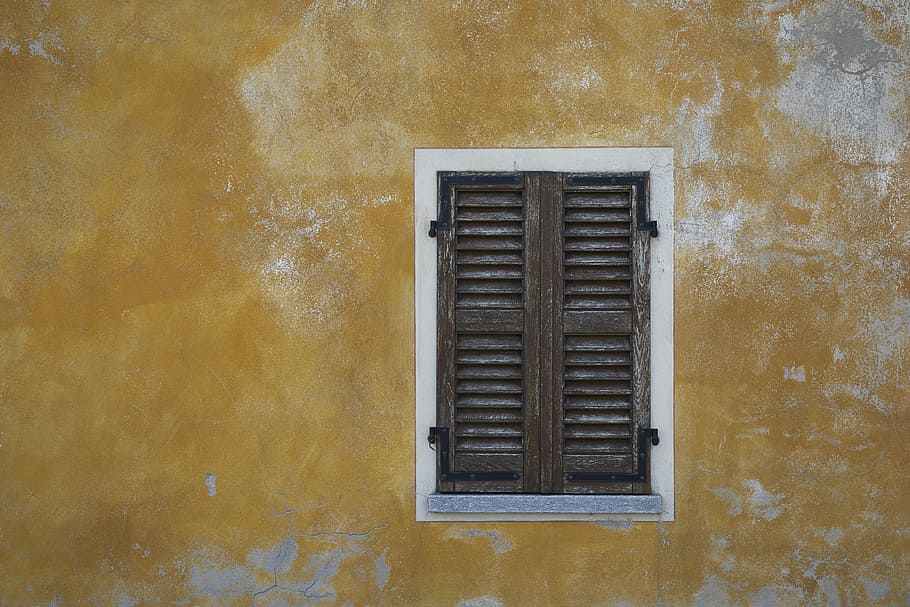 Window in the wall, untitled, building, yellow, painted, peeling HD wallpaper