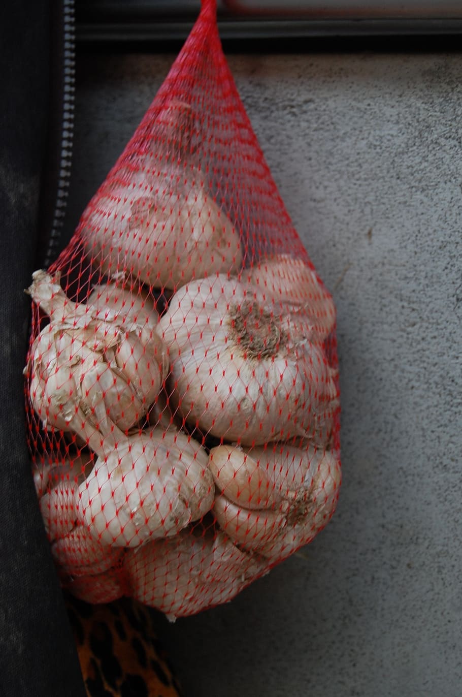 garlic, vegetable, food, close-up, no people, red, food and drink HD wallpaper