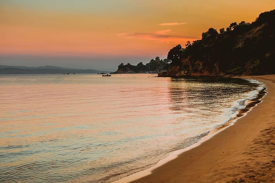 calm body of water, photography, seashore, golden, hour, beach HD wallpaper