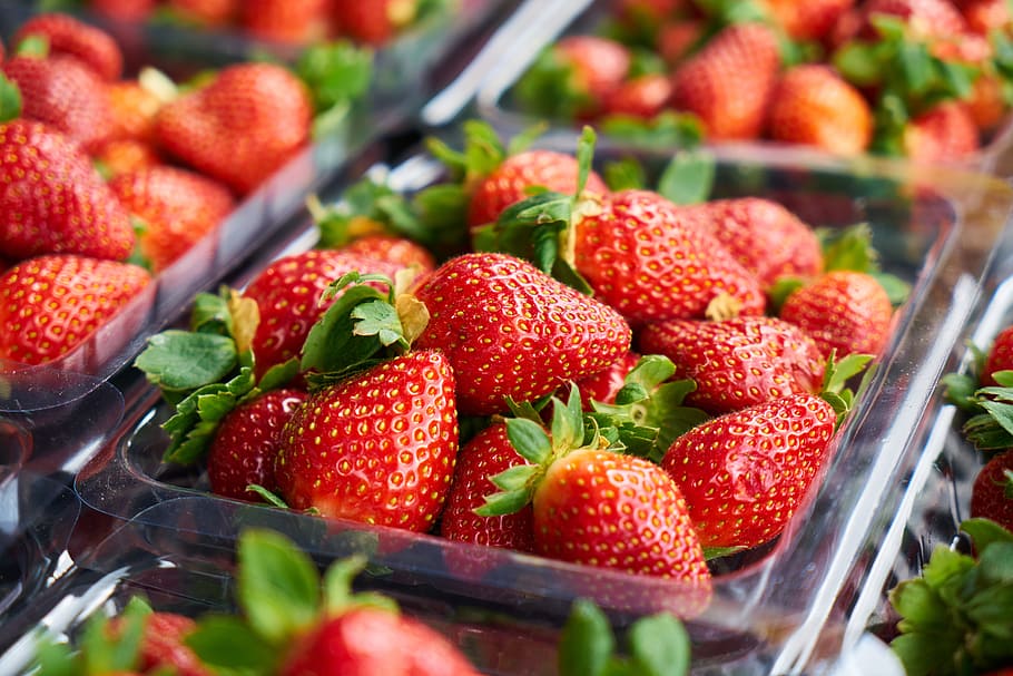 strawberry, macro, background, red, beautiful, healthy, fruit HD wallpaper