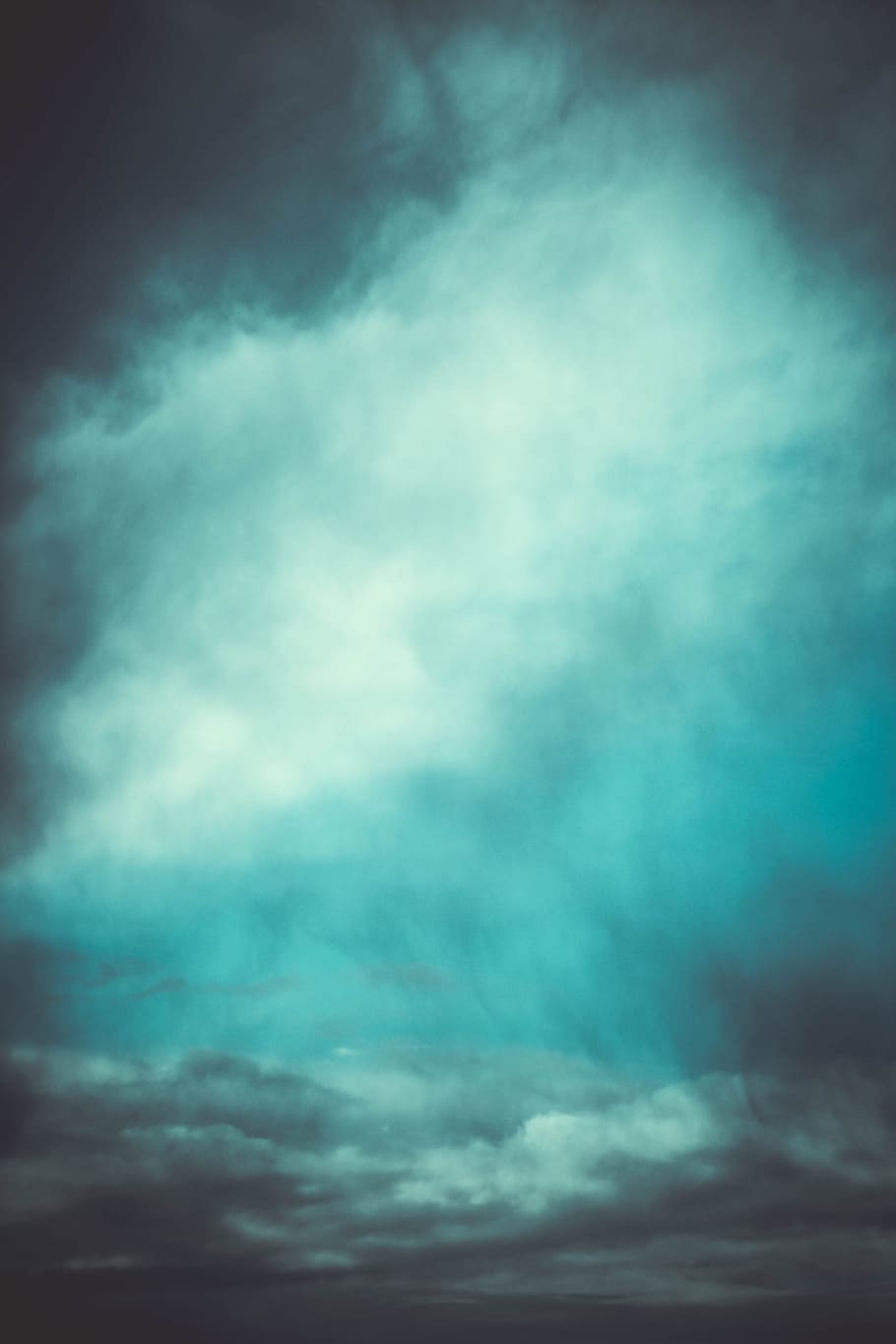 blue clouds, texture, sky, wind, storm, weather, photo, fog HD wallpaper